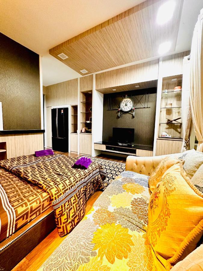 Royal Ville Studio Kota Bahru Luaran gambar